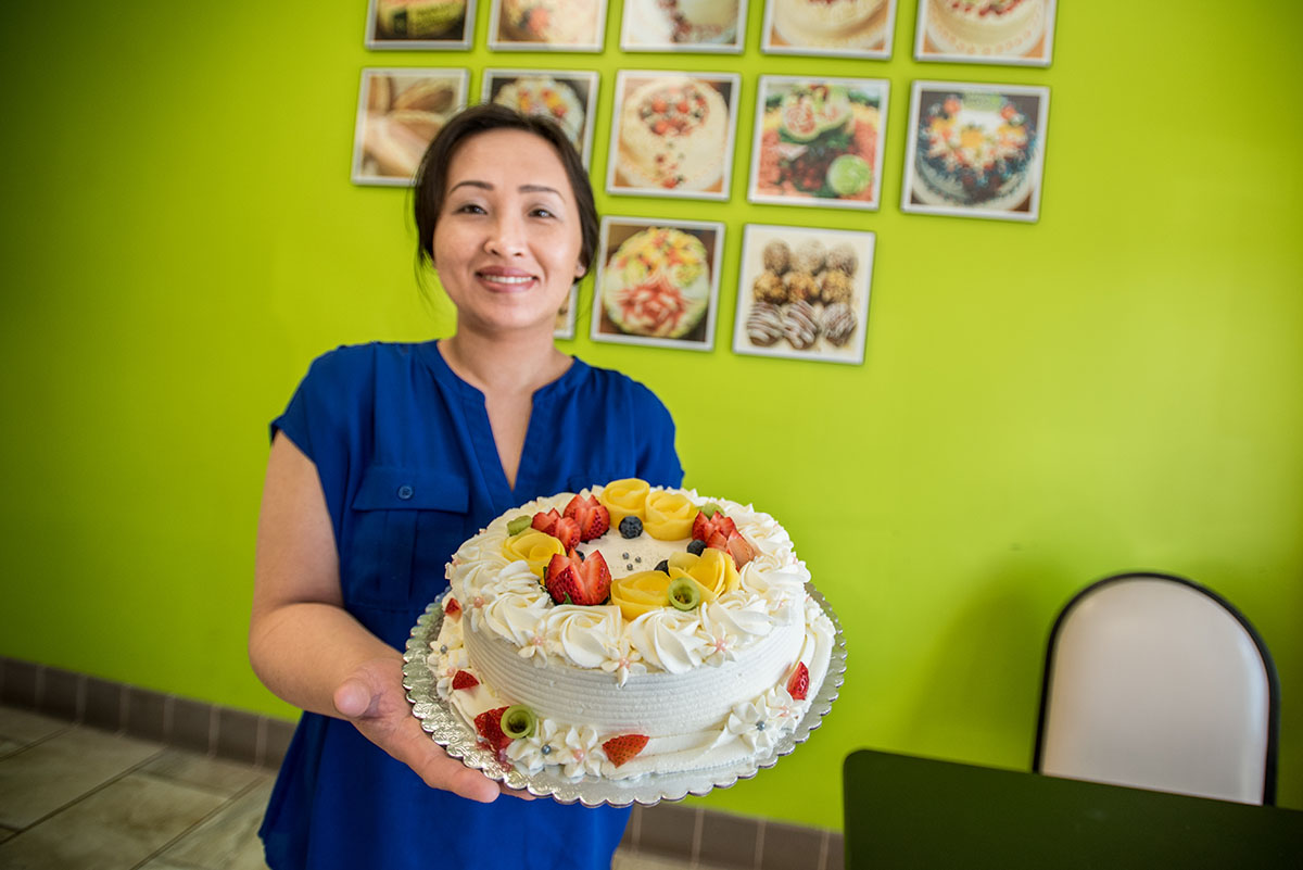 Becky Xiong is the owner and baker at PaJai Fruit Arrangements and Bakery in St. Paul, Minnesota. All photos by Caroline Yang Photography.